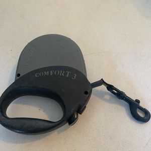 RETRACTABLE DOG LEASH